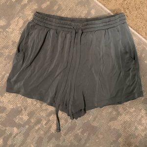 Aerie shorts size S!